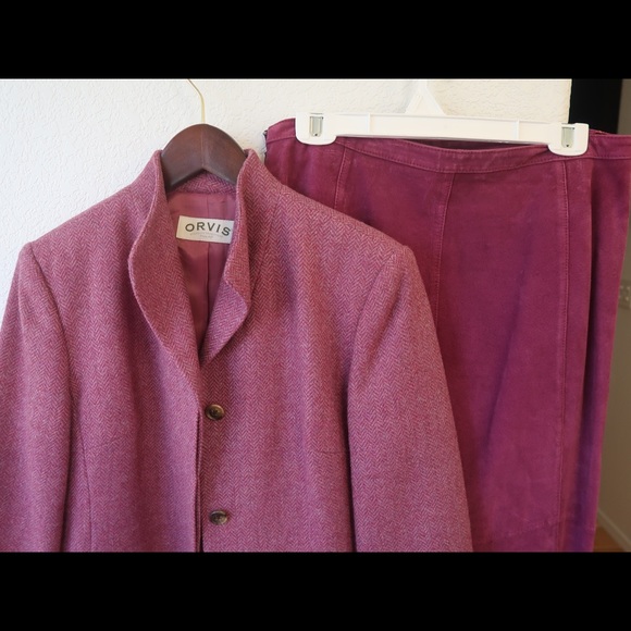 Suit - burgundy jacket and skirt - Picture 1 of 15